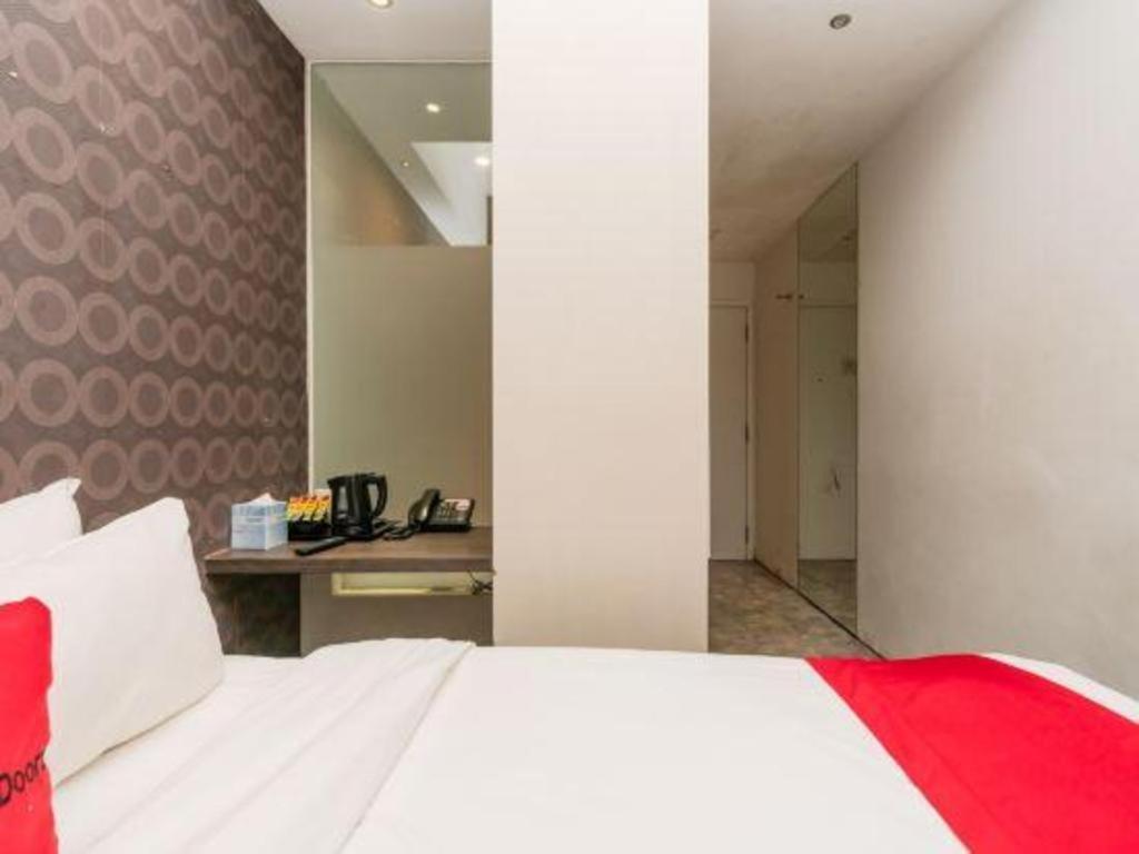 Reddoorz Hotel Plus @ Little India Singapore Exterior foto
